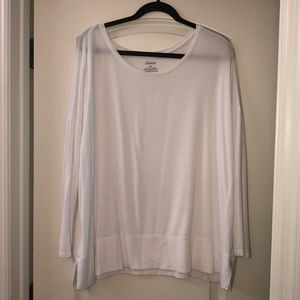 White long sleeve tee shirt